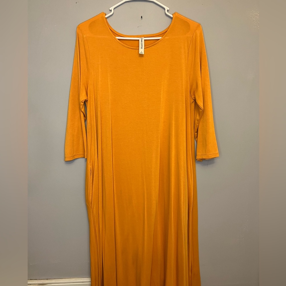 Like new mustard Zenana Outfitters MIDI dress size Large
